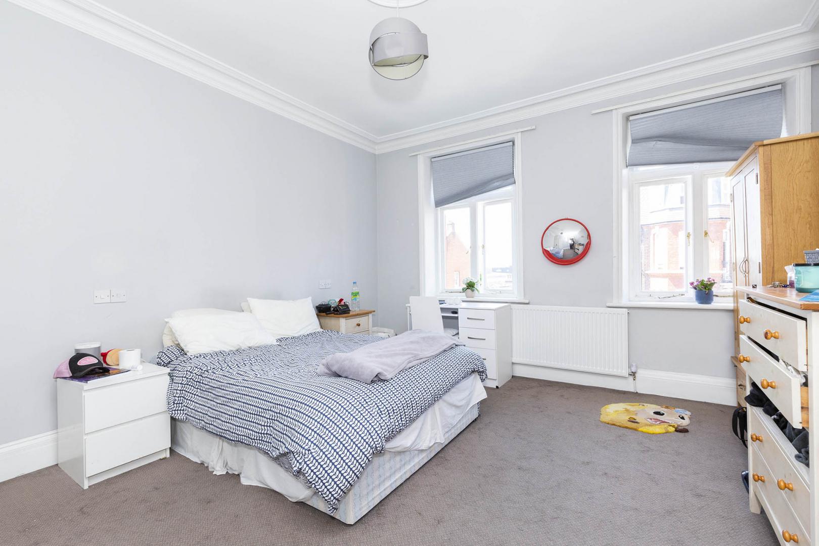 Modern and Central Apartment All Souls Ave, Kensal Green